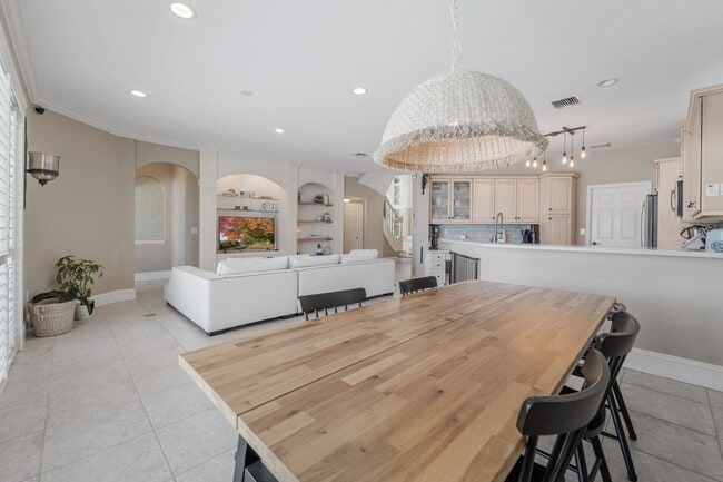 Building Photo - 5235 SW 171st Ave