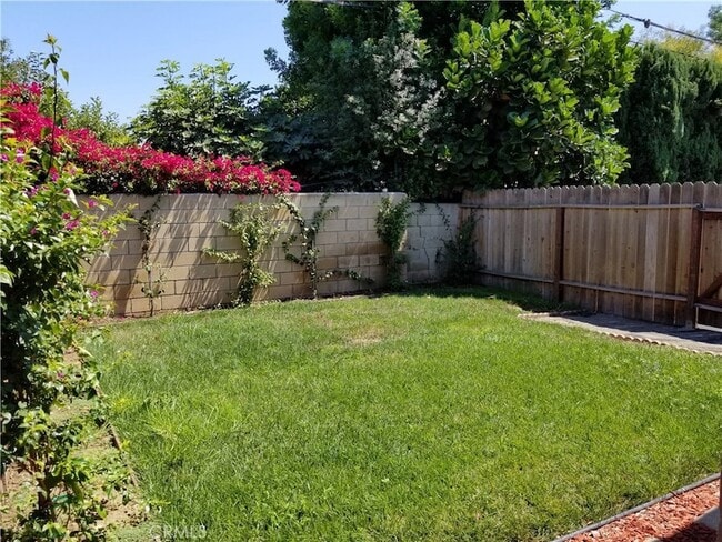 Building Photo - 2536 Orange Ave