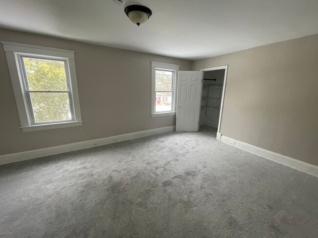 Building Photo - Section 8 & EDEN Accepted – Move-In Ready Comfort for Your Next Chapter in Cleveland!
