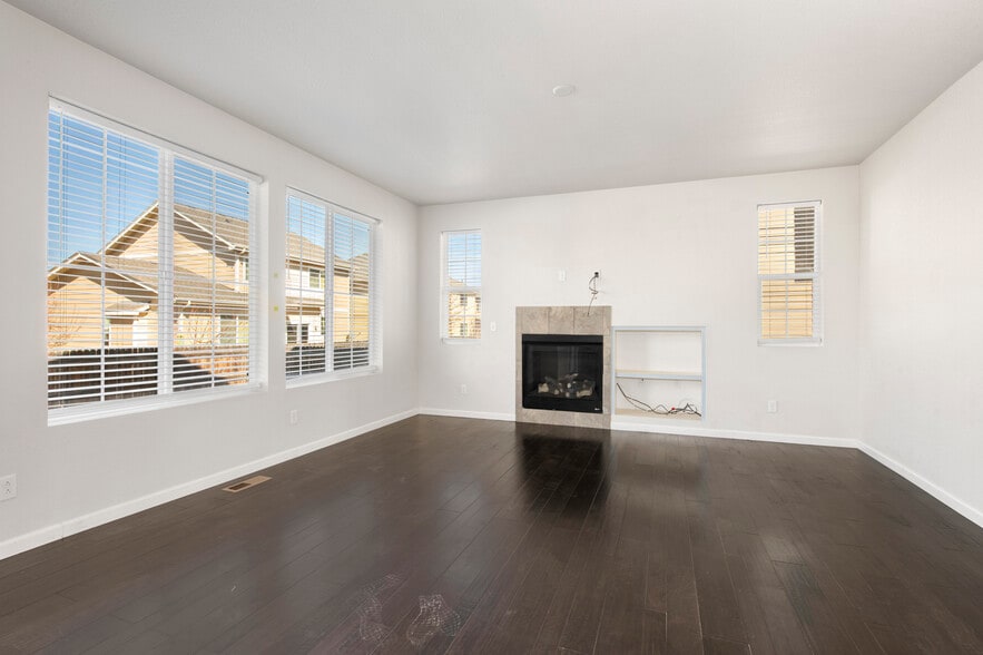 Building Photo - 6275 Twilight Ave