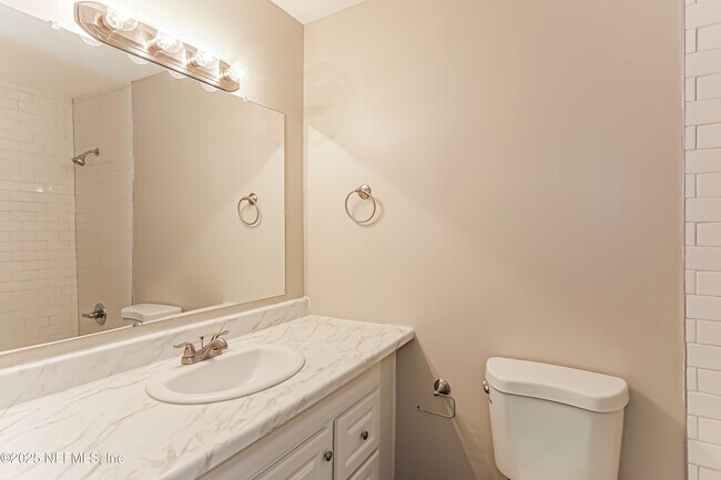 Building Photo - 4936 Perrine Dr