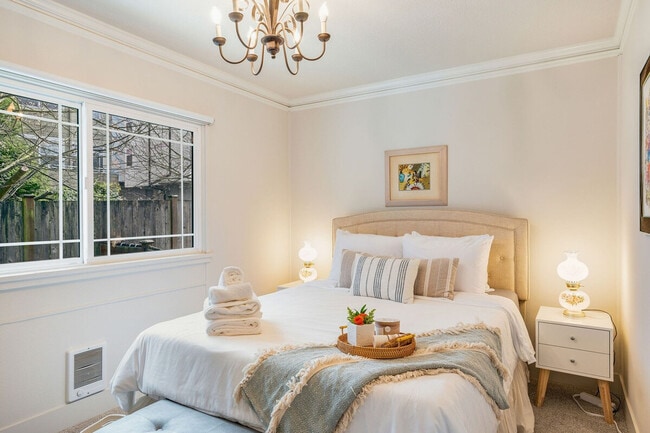 Building Photo - 4459 Brygger Dr W