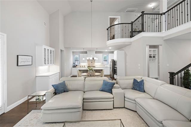 Building Photo - 813 Harrington Ln