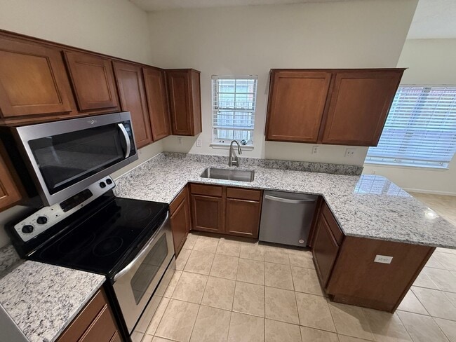 Building Photo - CORDOVA 3 BED 3 BATH RENTAL HOME NEAR SHEL...