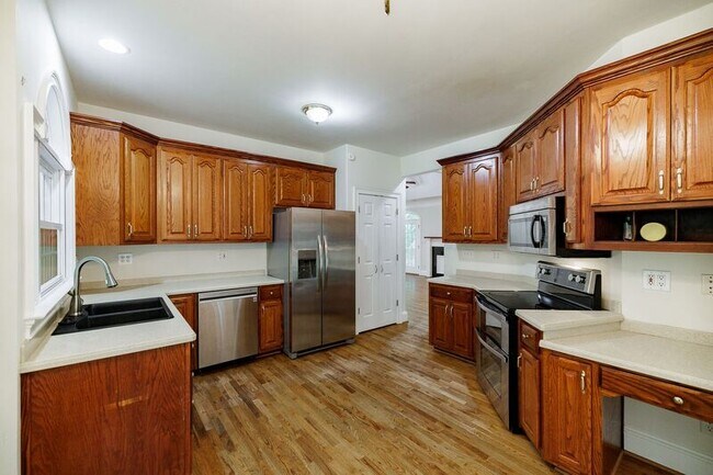 Building Photo - 580 Wolf Creek Trail