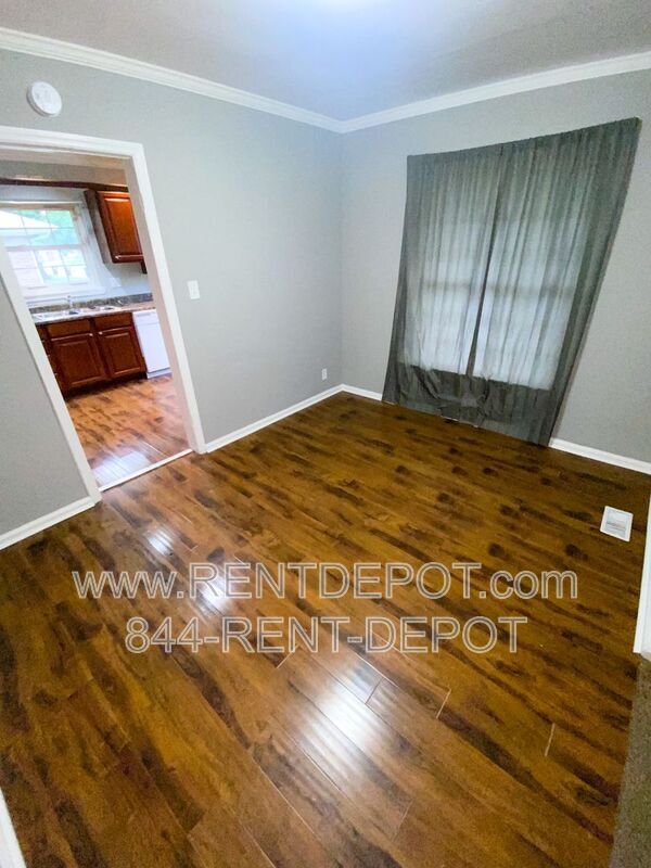 Building Photo - 112 S Lincoln Park Dr