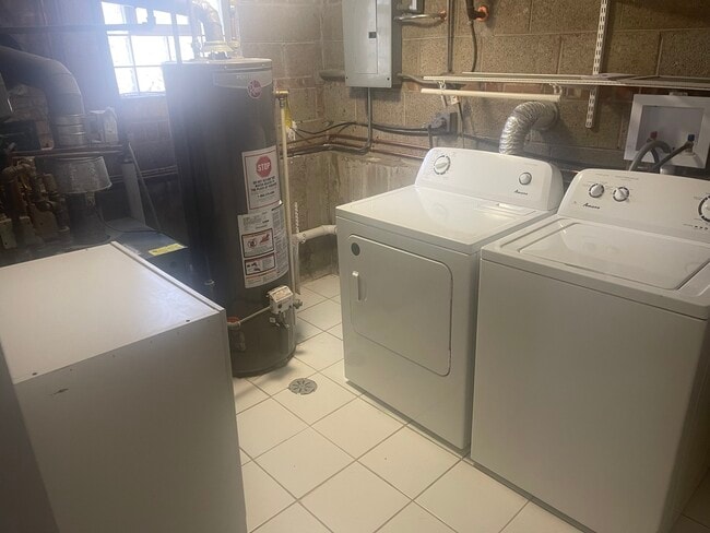 Building Photo - 1720 S Cumberland Ave