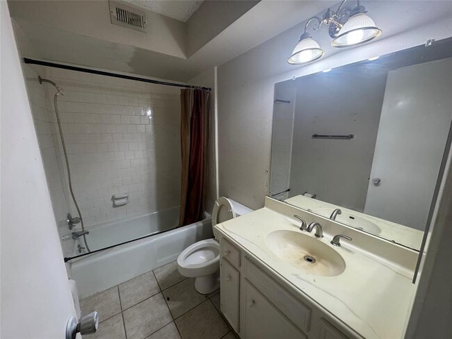 Building Photo - 5842 Sampley Way