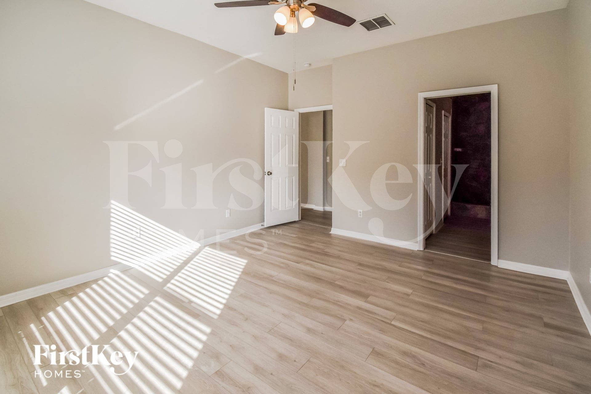 Building Photo - 722 Parsons Pointe St