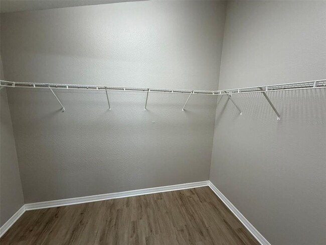 Building Photo - 463 Winwood Ct