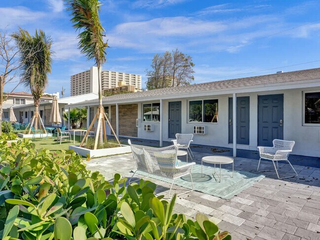 Building Photo - 3208 NE 9th St