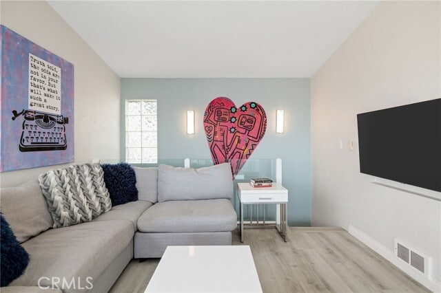 Building Photo - 208 Longfellow Ave