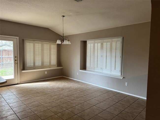 Building Photo - 8724 Barrow Glen Loop