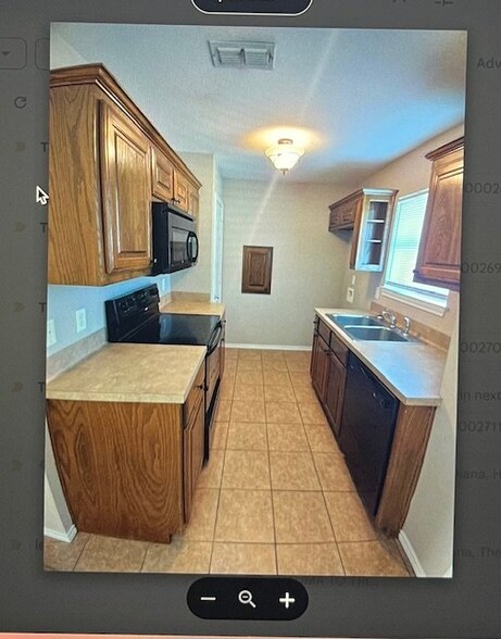 Building Photo - 16932 Sentinel Ln