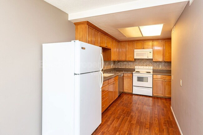 Building Photo - 7805 Tommy Dr
