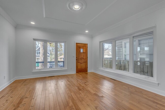 Building Photo - all new East/Cleveland Park Nashville 3 be...