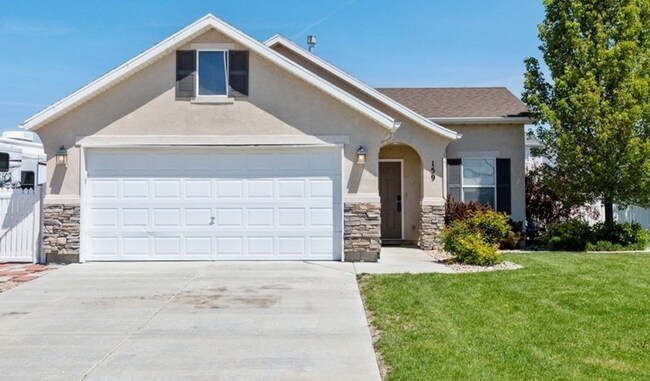 Primary Photo - 3 Bedroom Home in Stansbury Park