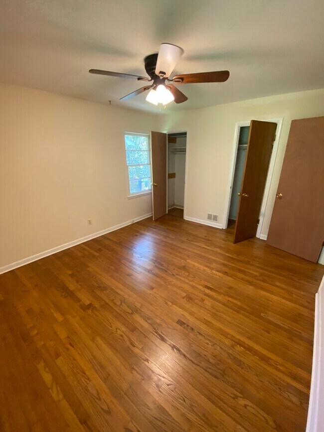 Building Photo - Annes Ct_262_264