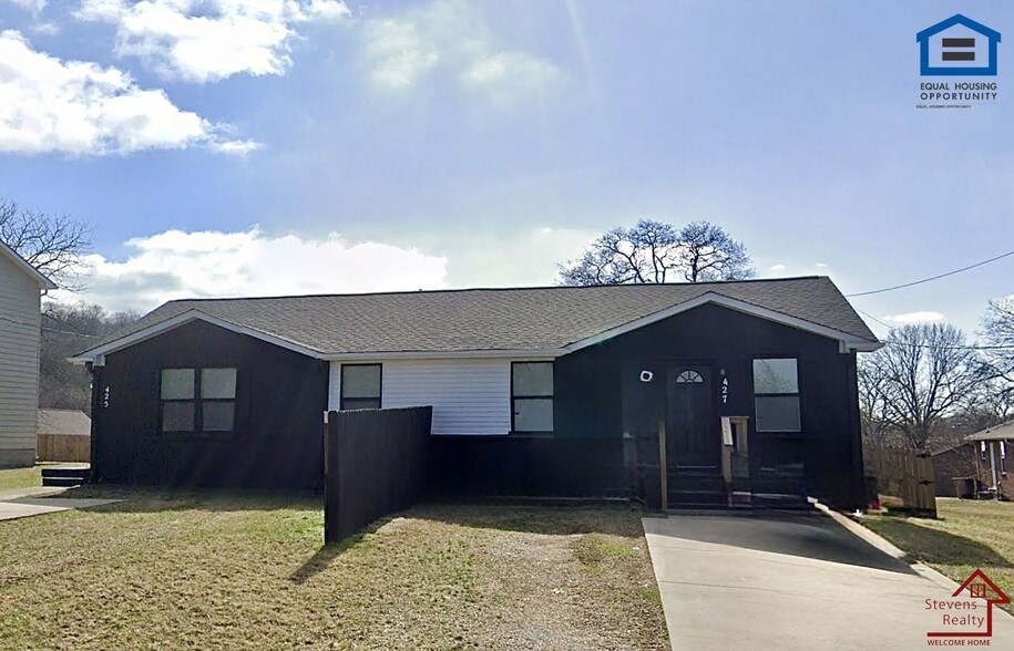 Primary Photo - 425 Revels Dr