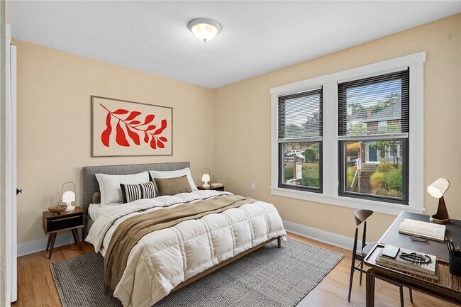 Building Photo - 3612 Main St