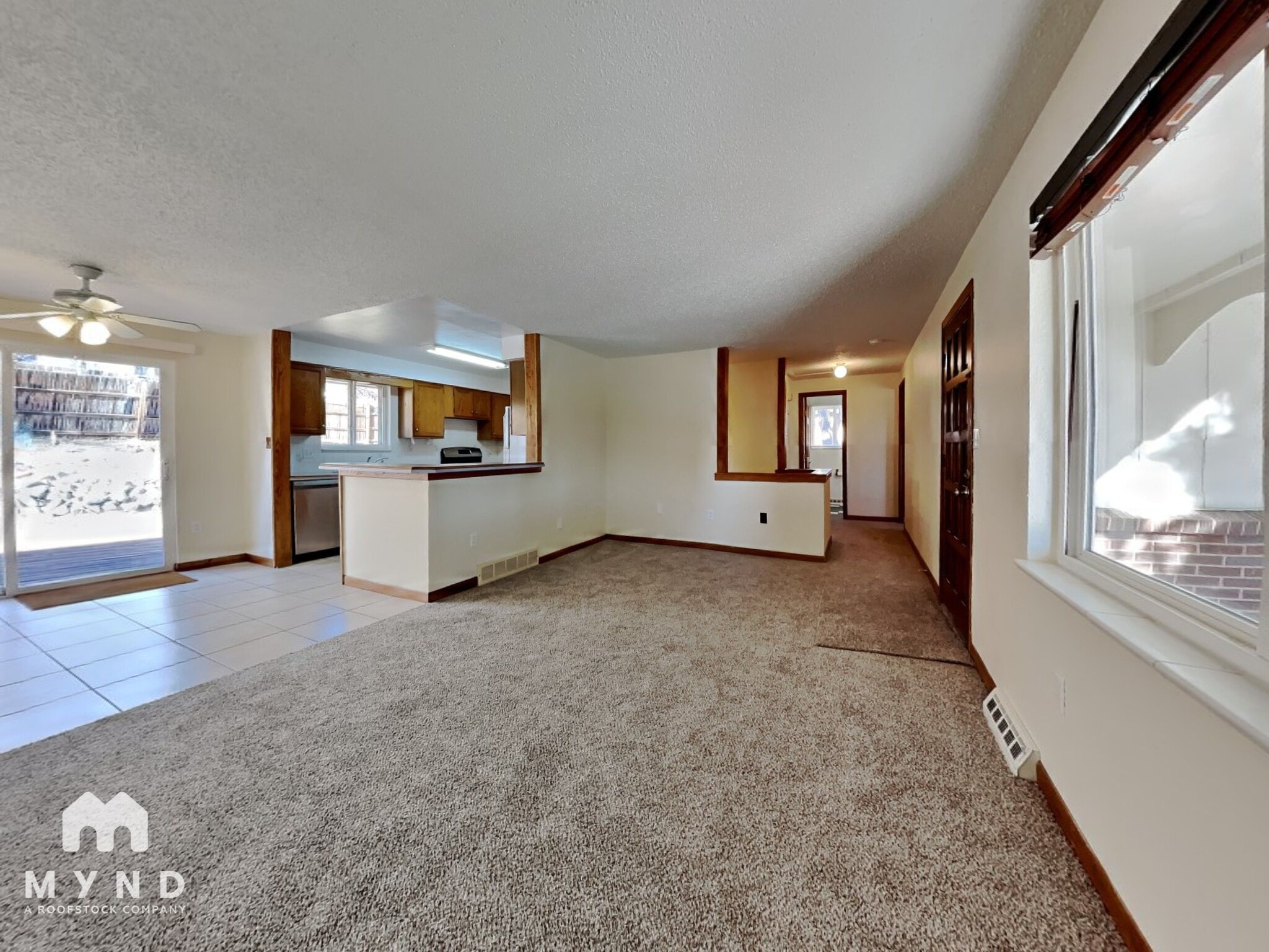 Building Photo - 775 S Braun St