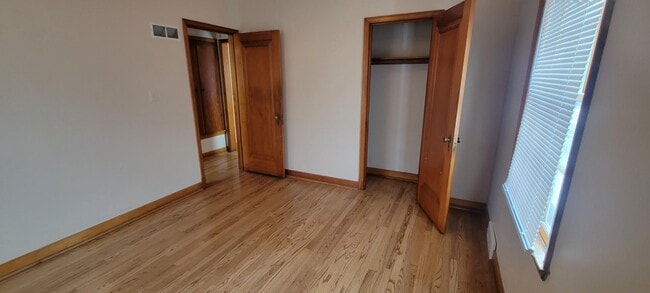 Building Photo - 24 S Pine St