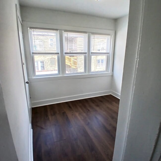 Building Photo - 4876 W Armitage Ave