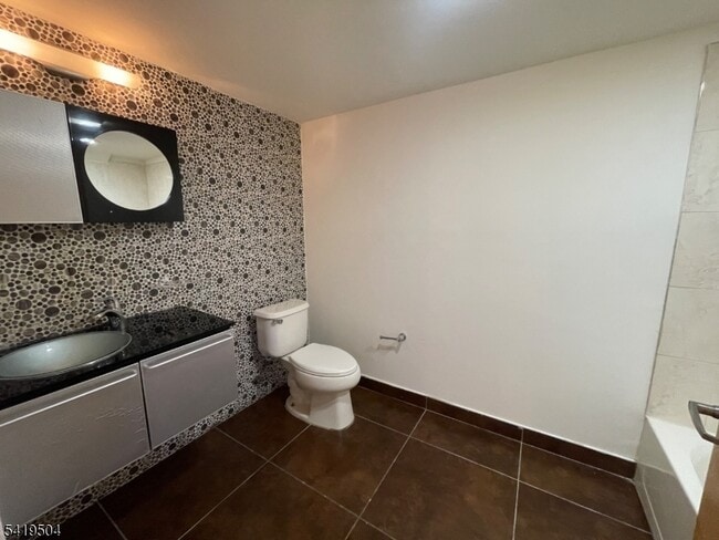 Building Photo - 141 S Harrison St