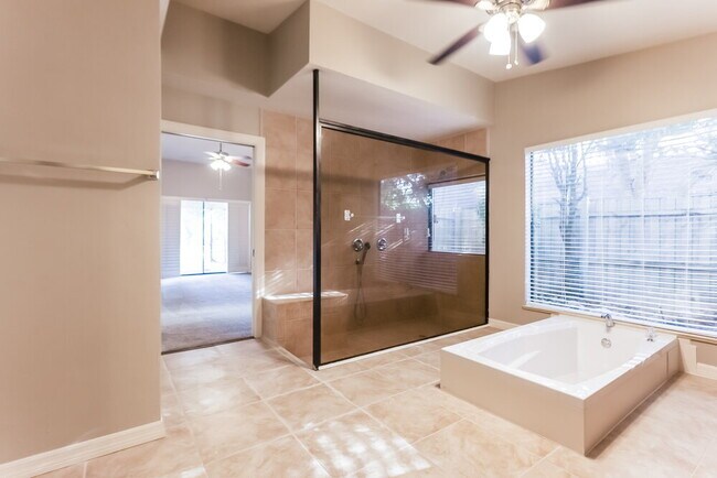 Building Photo - 1937 Princess Ct