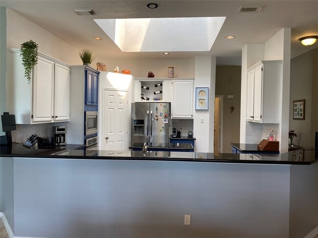 Building Photo - 1142 Knoll Crest Ct