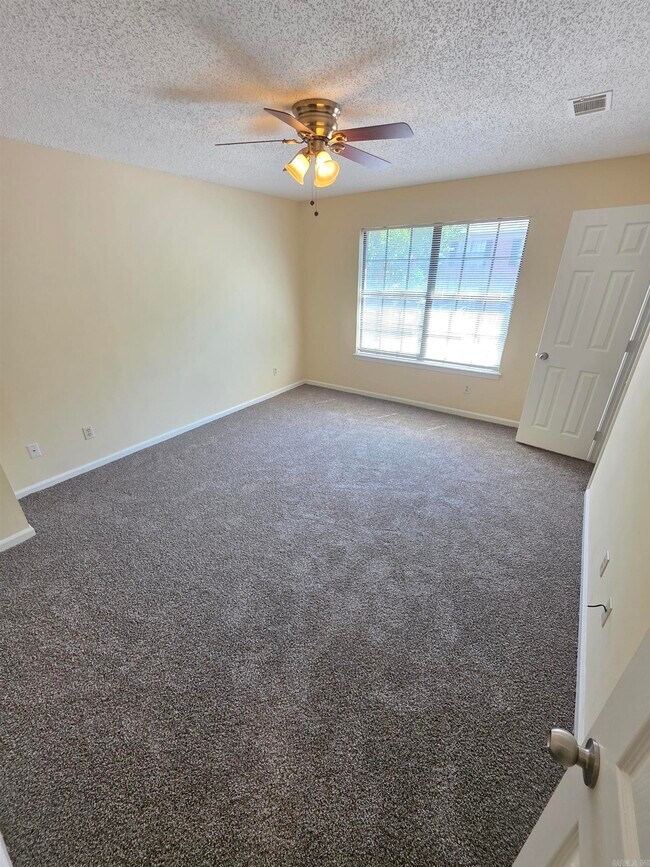 Building Photo - 1803 Reservoir Rd