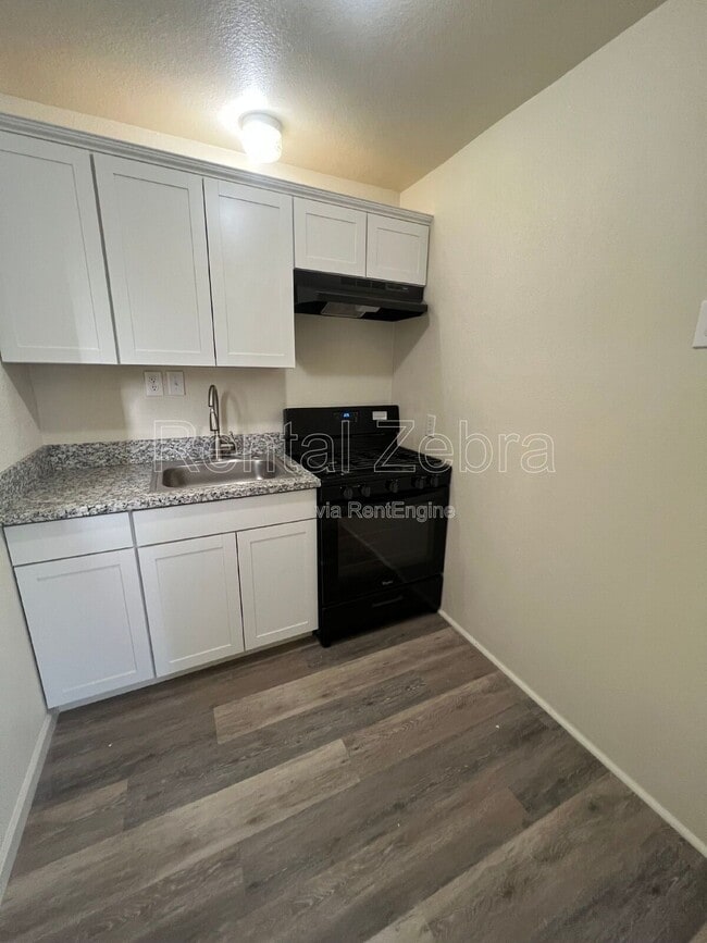 Building Photo - 1919 H St