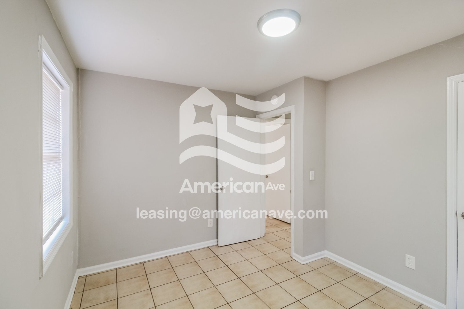 Building Photo - 2306 Watkins Dr