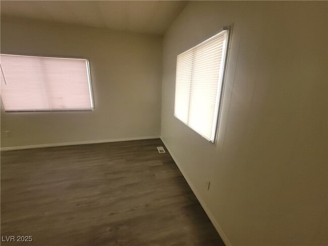 Building Photo - 367 MacFarland Ave