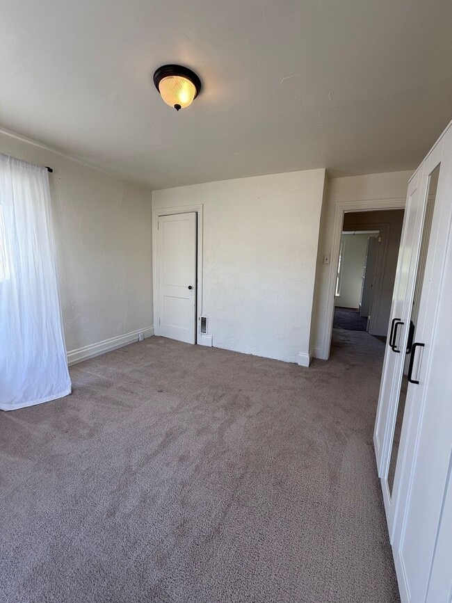 Building Photo - 3 Bed 1 Bath in Cannonsburg