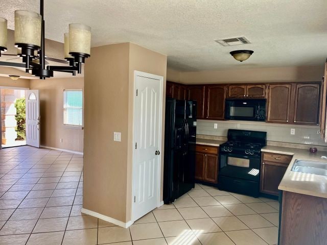 Building Photo - 14144 Tierra Morena Dr