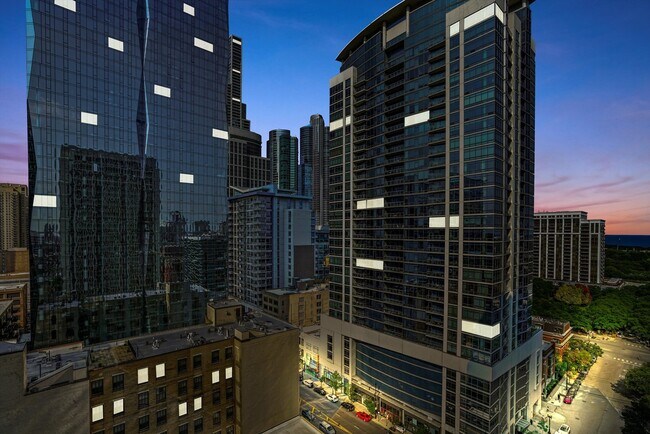 Building Photo - 1400 S Michigan Ave