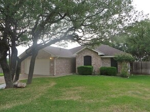 Building Photo - 117 Pecos Ct