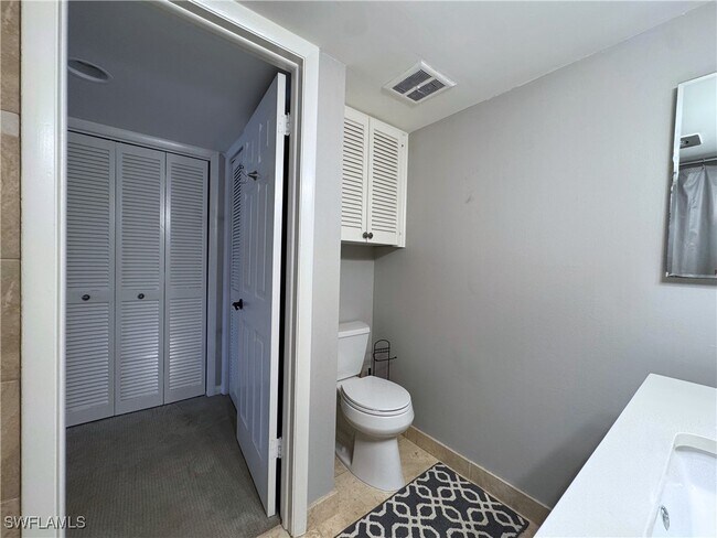 Building Photo - 112 Bobolink Way
