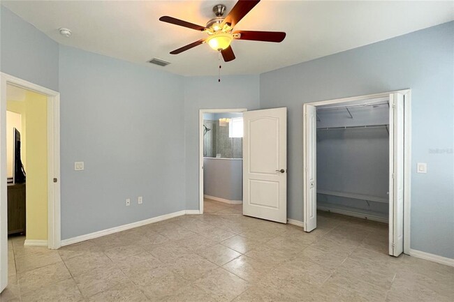 Building Photo - 4639 Summerlake Cir