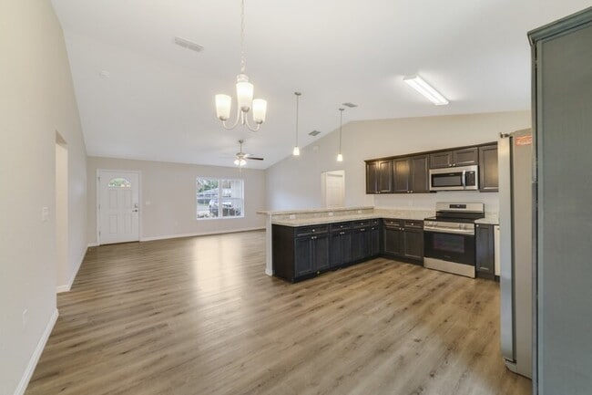 Building Photo - 5624 Pecan Rd