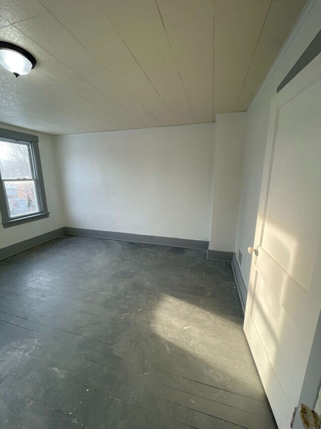 Building Photo - 618 Penn Ave