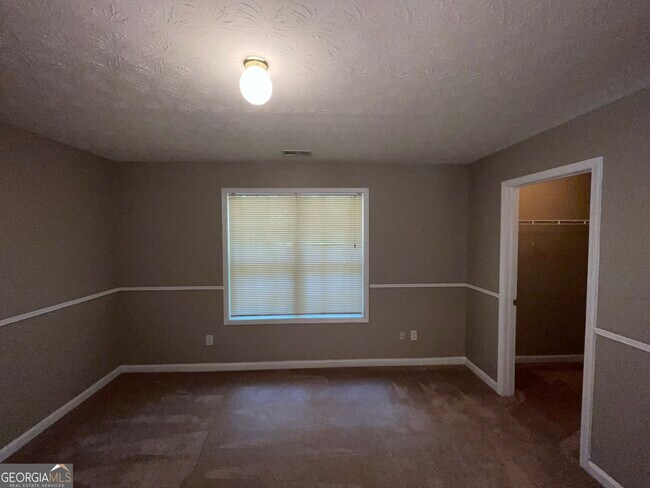 Building Photo - 102 Carolinas Way