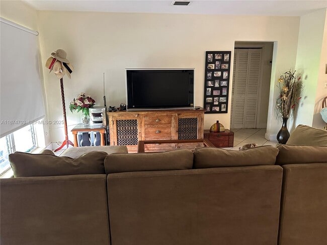 Building Photo - 1428 Hayes St