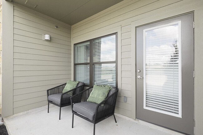Building Photo - Modern Living in Spring – Just Minutes fro...