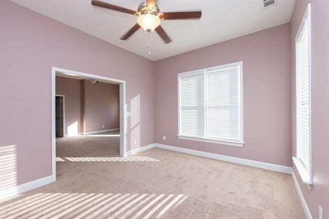 Building Photo - 232 Beech Tree Hollow NW