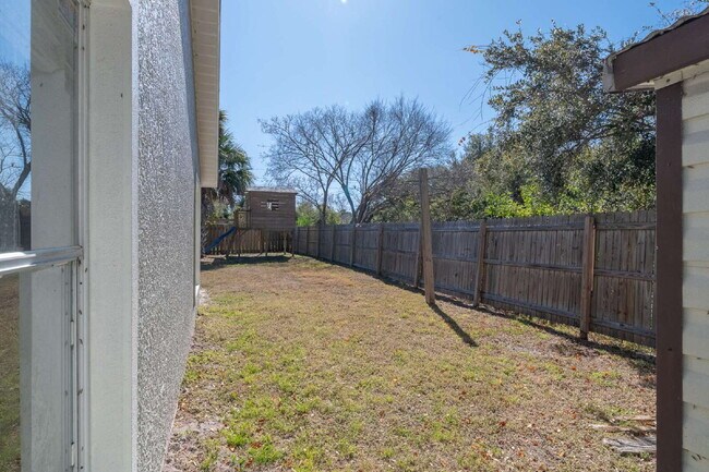 Building Photo - Desirable Parkway Meadows!