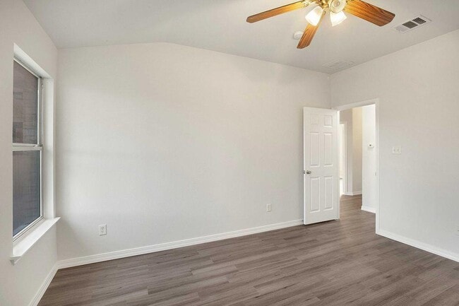 Building Photo - 3310 Blue Ridge Dr