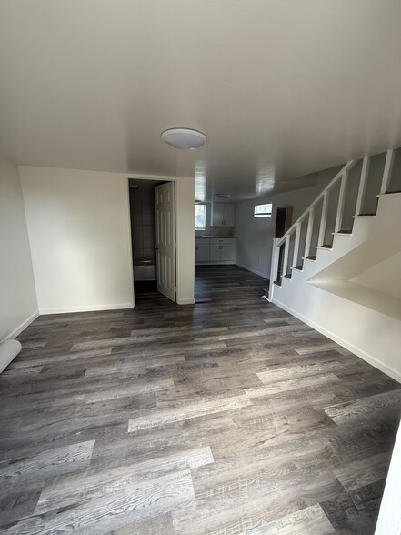 Livingroom & Main bathroom - 1829 31st St