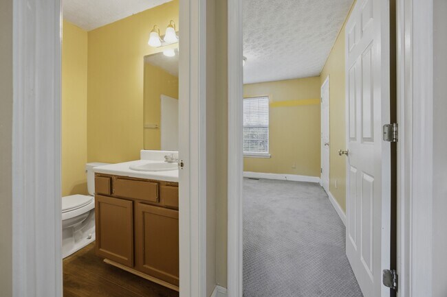 Building Photo - 5054 Lancashire Ct